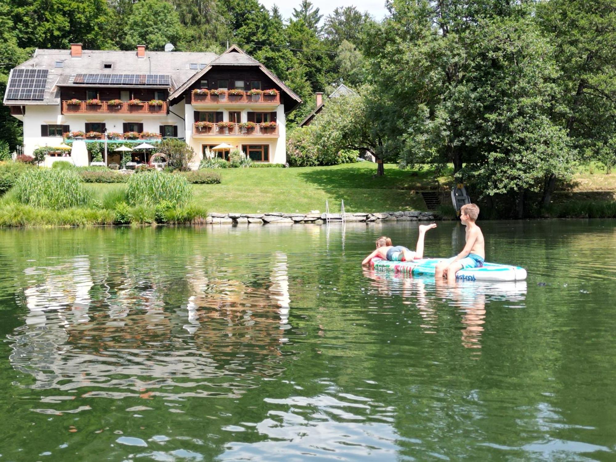 Landgasthof Trattnig Schiefling am See Exterior photo